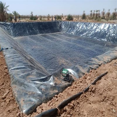 Εργαστήριο γεωμεμβράνης HDPE ακατέργαστης επιφάνειας 1,0 mm Φωτογραφία για την άντληση υδατοασφαλούς επένδυσης φράγματος