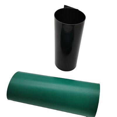 Προσφέρει γεωμεμβράνη HDPE 2 mm με πρότυπο ASTM GRI-GM13 και ηλεκτρονική τεχνική υποστήριξη