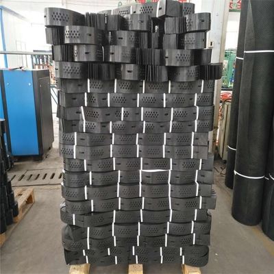 1.1mm-1.7mm Τεξοποιημένο/τρυπημένο πλαστικό φύλλο HDPE για την ενίσχυση των πλαγιών των καναλιών