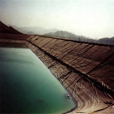 HDPE Γεωμεμβράνη 300 κυλίνδρους δεξαμενές νερού Φάρμα λίμνη πλαστική επένδυση για φράγμα πλάτος 2m-8m μπλε