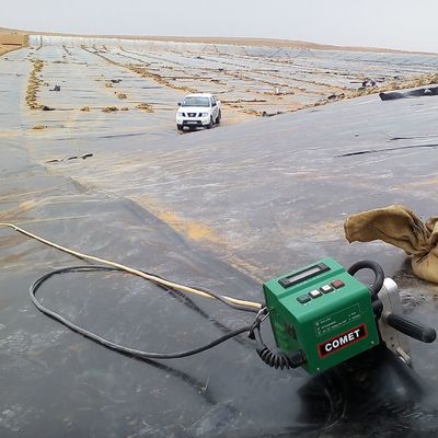 1.5mm HDPE Γεωμεμβράνη για τεχνητή λίμνη τοπίο ποτάμι Levee Διάδρομο Εκπαίδευση επί τόπου