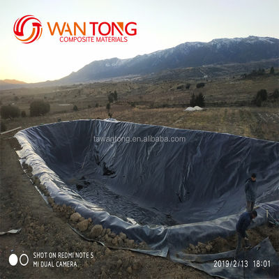 Προσαρμοσμένο πλάτος μαύρο αδιάβροχο HDPE Geomembrane Liner 1mm για δεξαμενή εκτροφής ψαριών