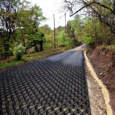 330 mm-1000 mm Απόσταση συγκόλλησης HDPE Geocell Gravel Grid για την προστασία δρόμων και πλαγιών