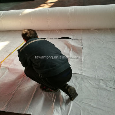 Πολυεστέρα μη υφασμένο γεωτεξτύλιο 250gm βελόνα τρυπημένο ύφασμα μακρά ίνα σύντομη ίνα 400g