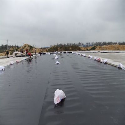 Πυροσβεστική επένδυση γεωμεμβράνης PVC 0,2-4 mm πάχος σύμφωνα με τις απαιτήσεις του πελάτη