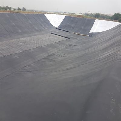 Πυροσβεστική επένδυση γεωμεμβράνης PVC 0,2-4 mm πάχος σύμφωνα με τις απαιτήσεις του πελάτη