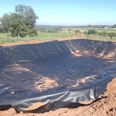 Χωρομεμβράνη HDPE με πλάτος 2-8m και 100% παρθένο υλικό