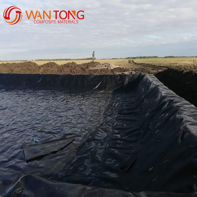 Γεωμεμβράνη σε μαύρο και λευκό HDPE για την προστασία του περιβάλλοντος