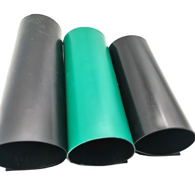 Προσαρμοσμένη γεωμεμβράνη HDPE πλάτους για υλικό επένδυσης λιμνού τεχνητής λίμνης