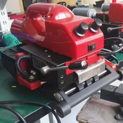 Πολυδιάστατος και 0,85kW Ερυθρός μαύρος συγκολλητής μεμβράνης HDPE για συγκόλληση πλαστικών γεωμεμβράνων